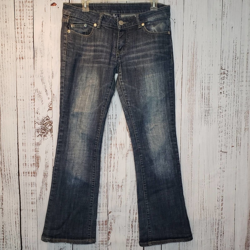 Rock & Republic Victoria Beckham jeans, medium blue, some distressing, Size 30